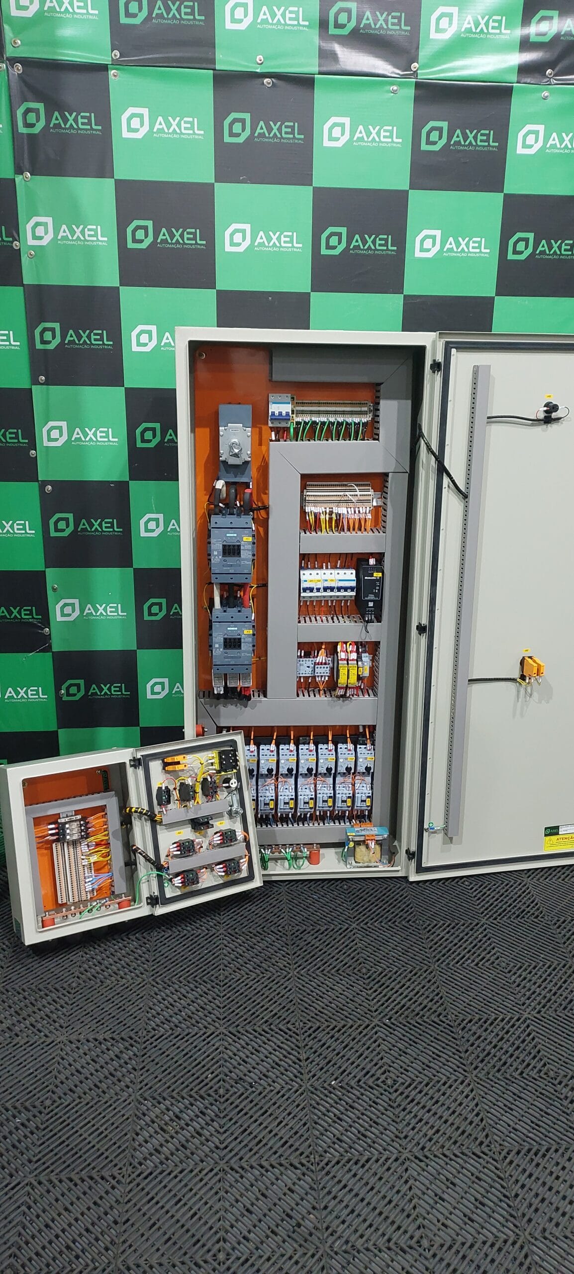 Painel de partida de motores